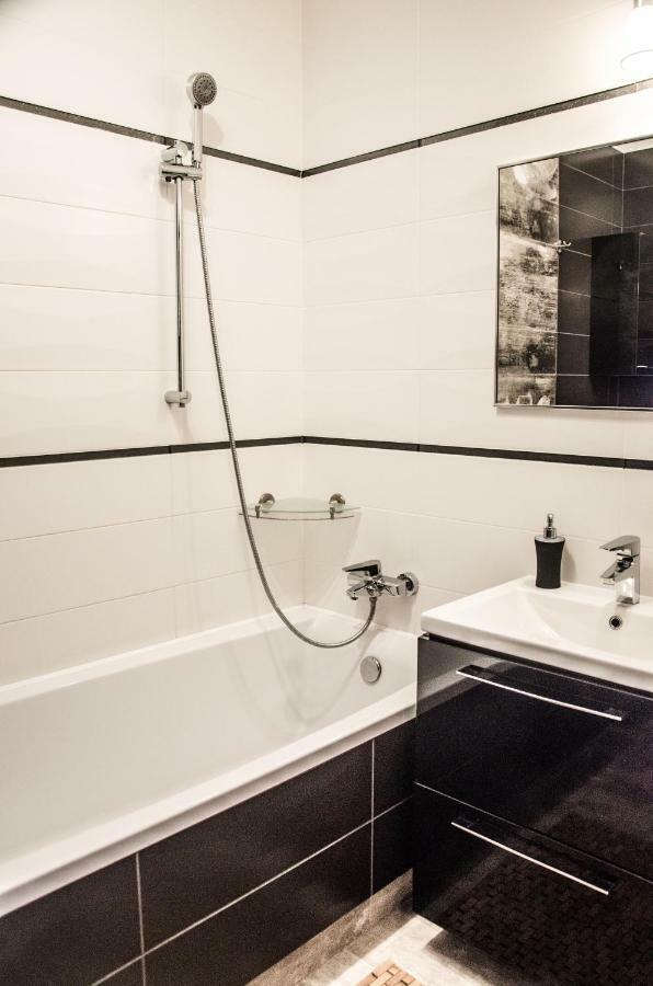 Apartament Expo Brylowska Warsaw Luaran gambar